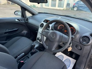 /photos/12555/0b4cf3f7-68e3-4e0a-acb4-ca369dcb02b1_i320x240.jpg